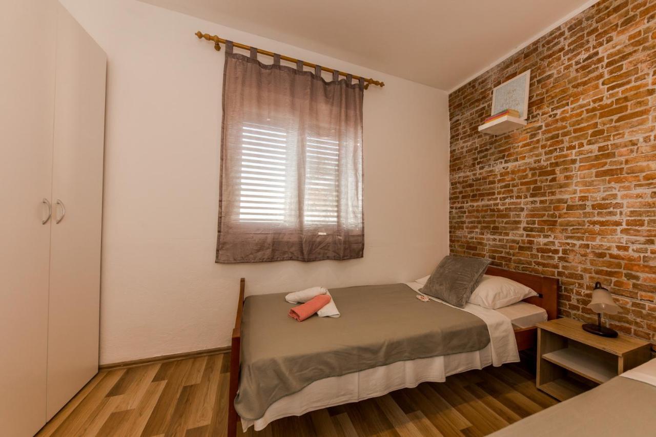 Apartments Vukman Trogir Extérieur photo