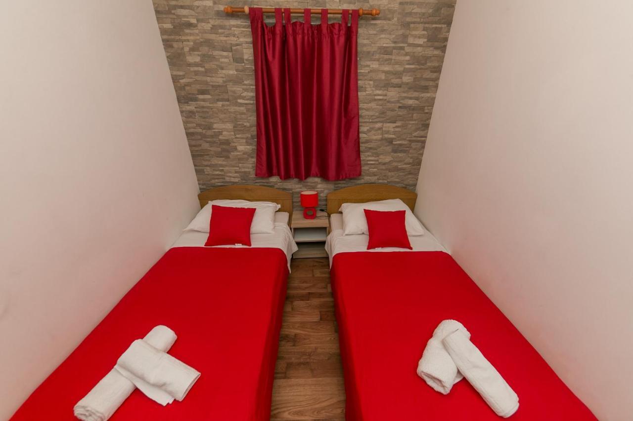 Apartments Vukman Trogir Extérieur photo