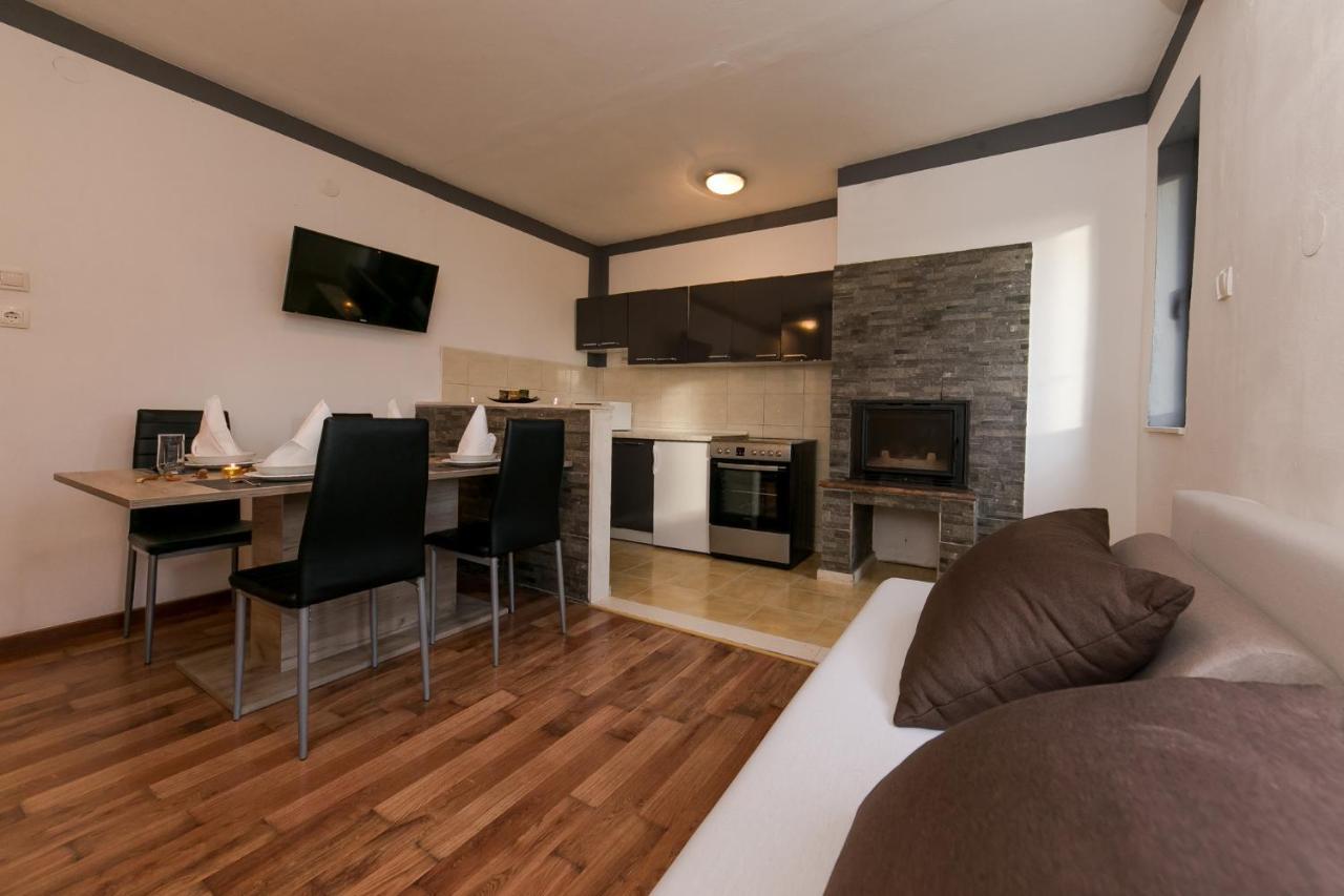 Apartments Vukman Trogir Extérieur photo